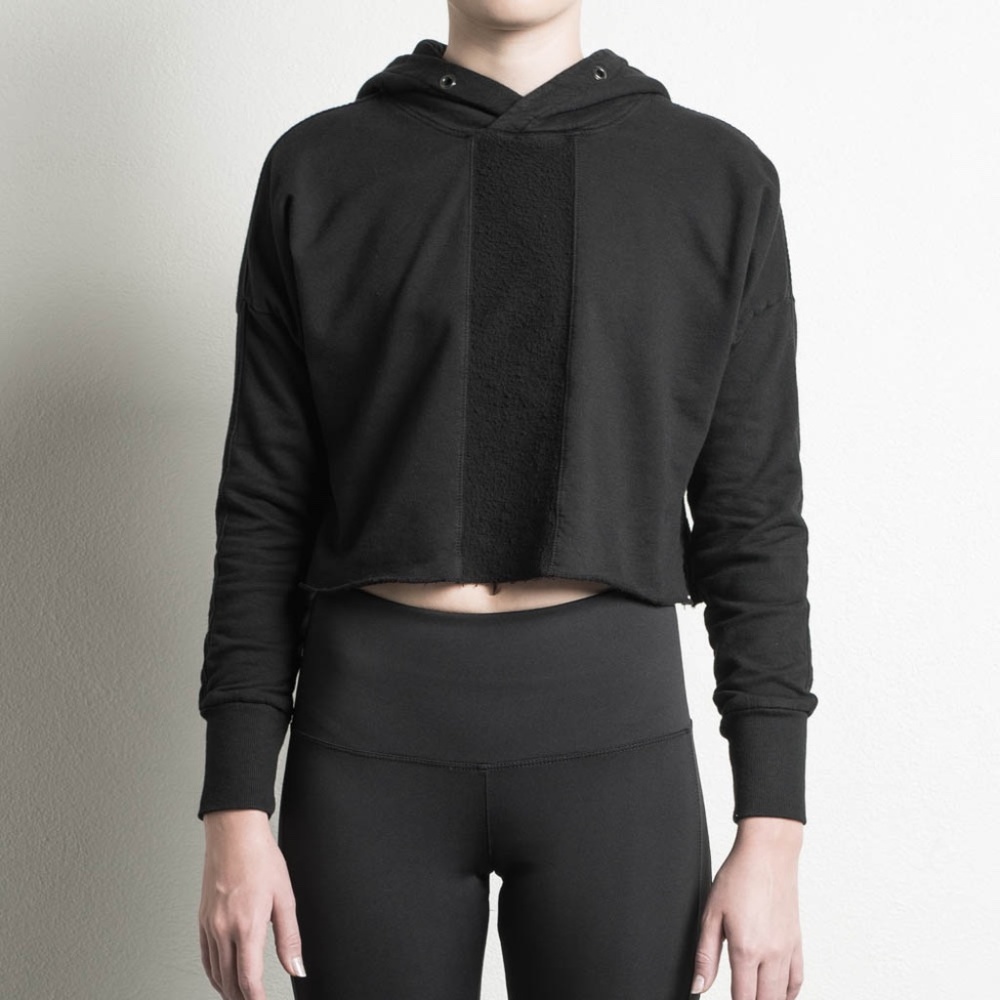 Black Cropped Hoodie 🖤